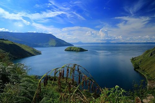 Danau_Toba_dari_Samosir